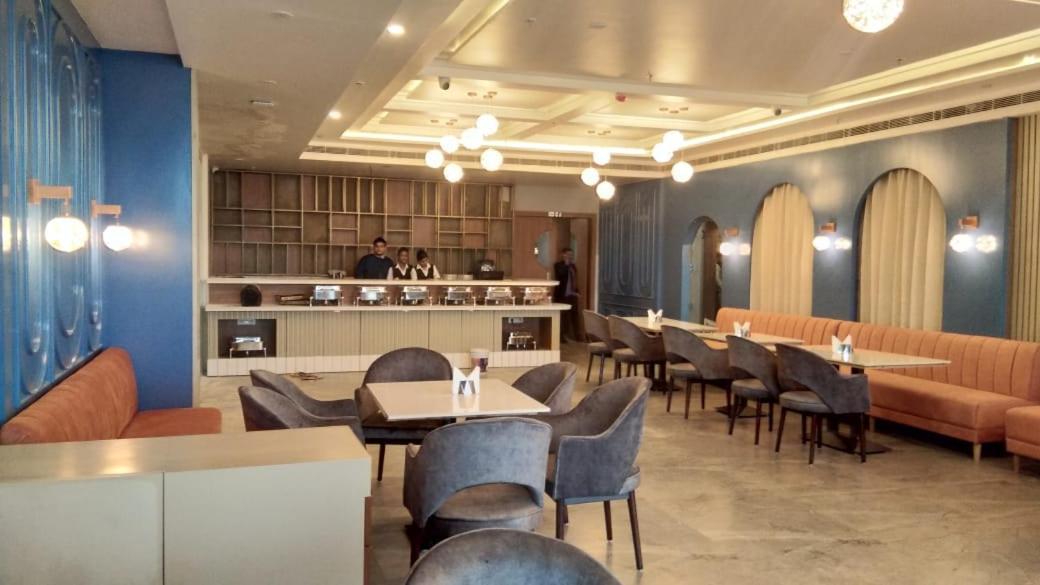 Hotel Four Element Varanasi Dış mekan fotoğraf