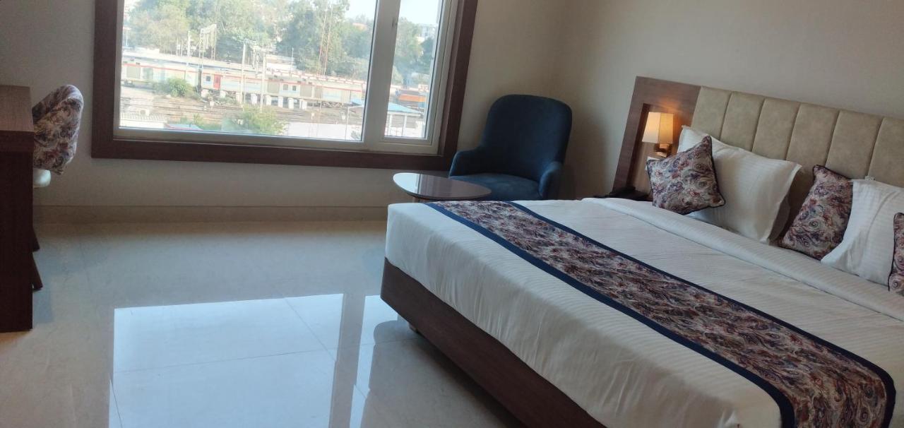 Hotel Four Element Varanasi Dış mekan fotoğraf