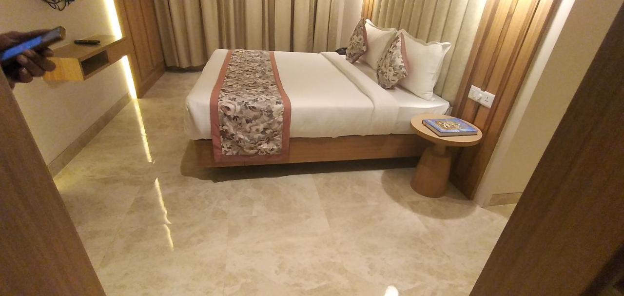 Hotel Four Element Varanasi Dış mekan fotoğraf