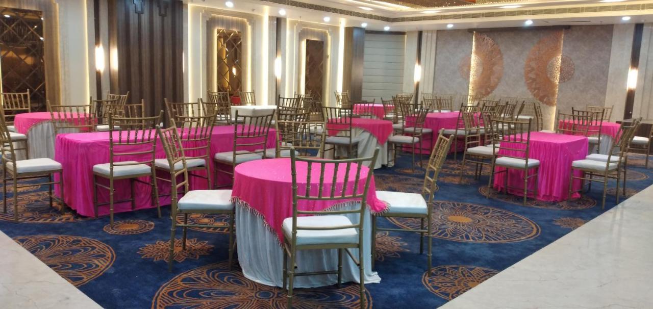 Hotel Four Element Varanasi Dış mekan fotoğraf