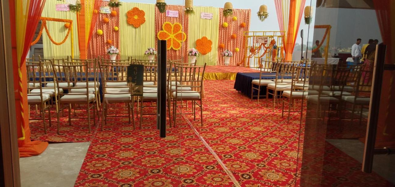Hotel Four Element Varanasi Dış mekan fotoğraf