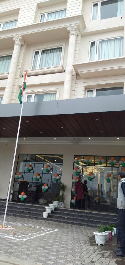 Hotel Four Element Varanasi Dış mekan fotoğraf